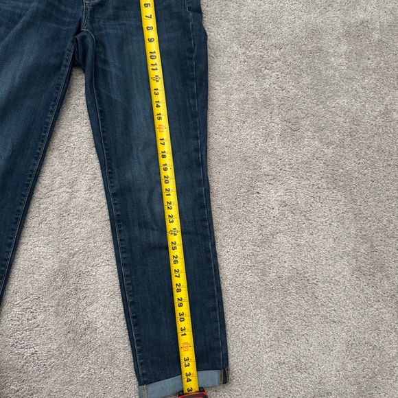 GAP Sexy Boyfriend Fit Jeans….Size 6 - Picture 8 of 12
